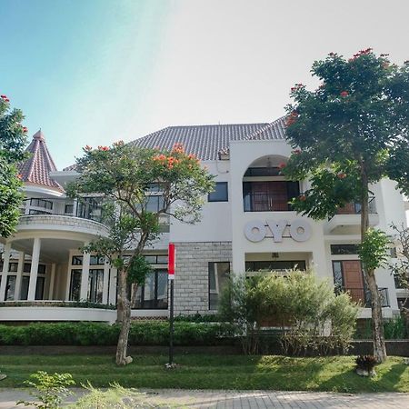 Готель Oyo 1110 Ijen Butik House Маланг Екстер'єр фото