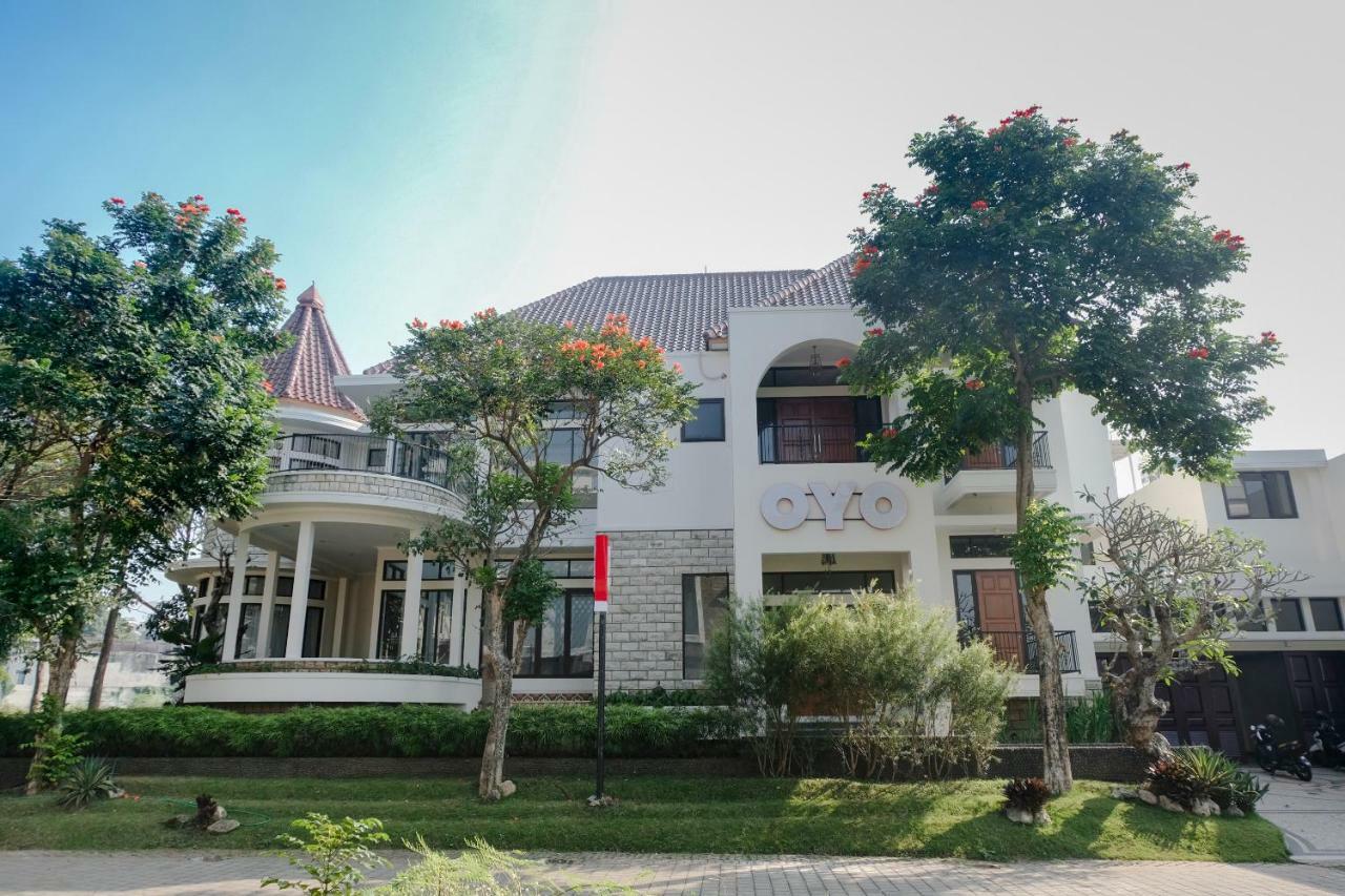 Готель Oyo 1110 Ijen Butik House Маланг Екстер'єр фото